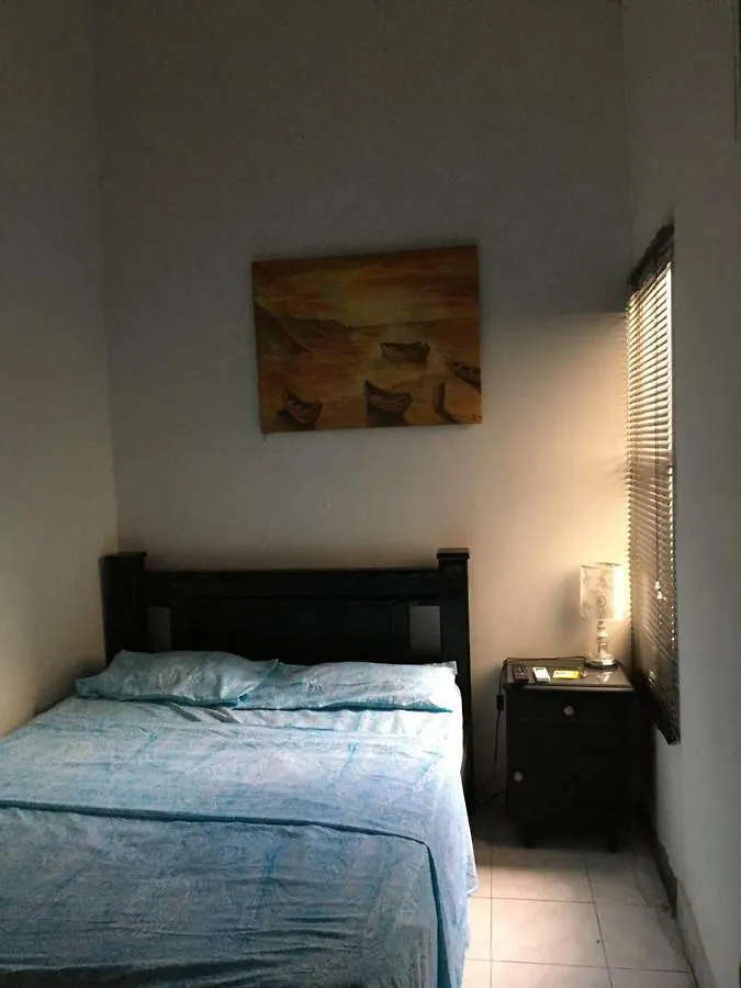 Taminaka Hostel Σάντα Μάρτα Πανσιόν